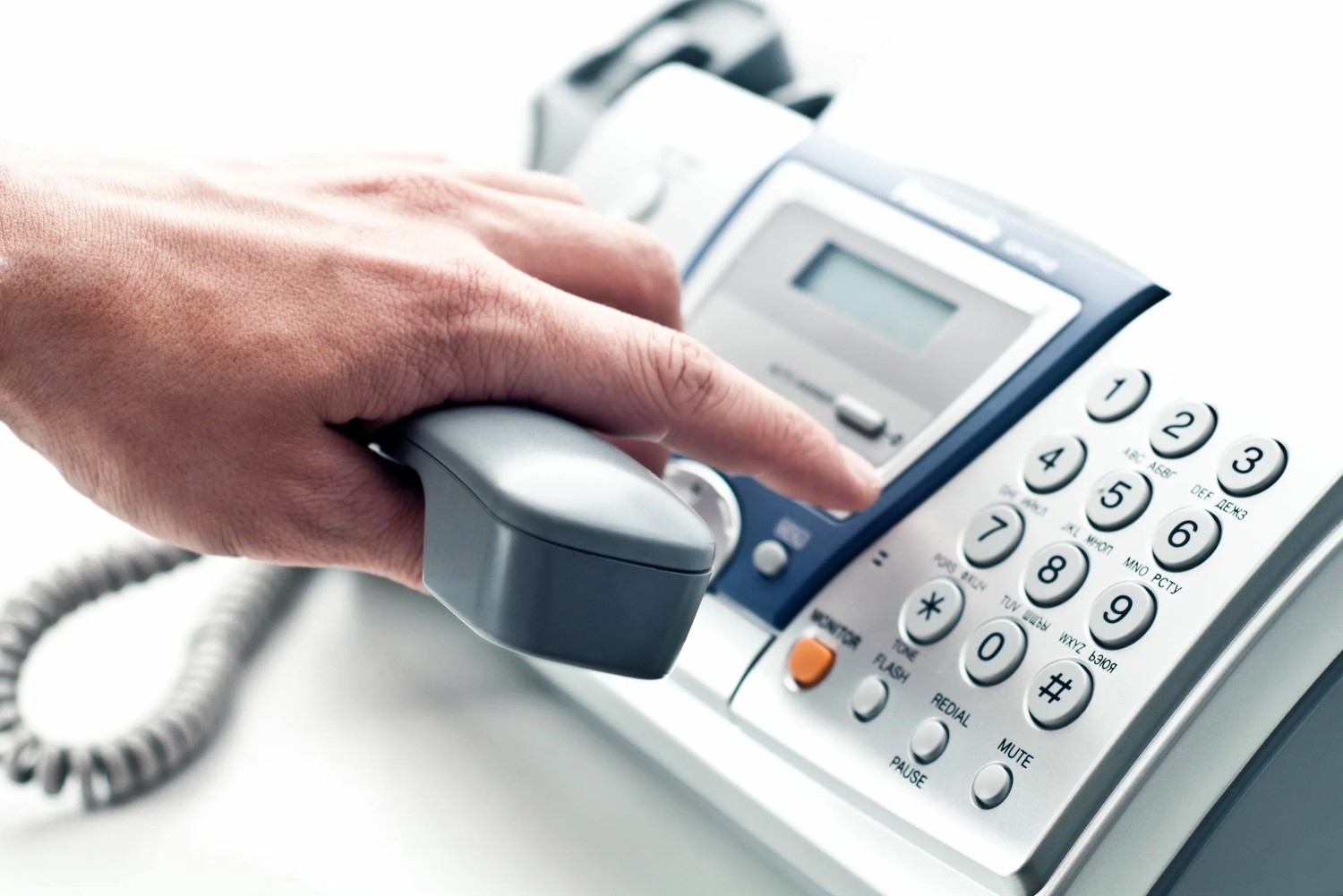 Номера телефонов дежурных диспетчерских служб